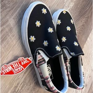 Vans 7.5 women. NWT No box.